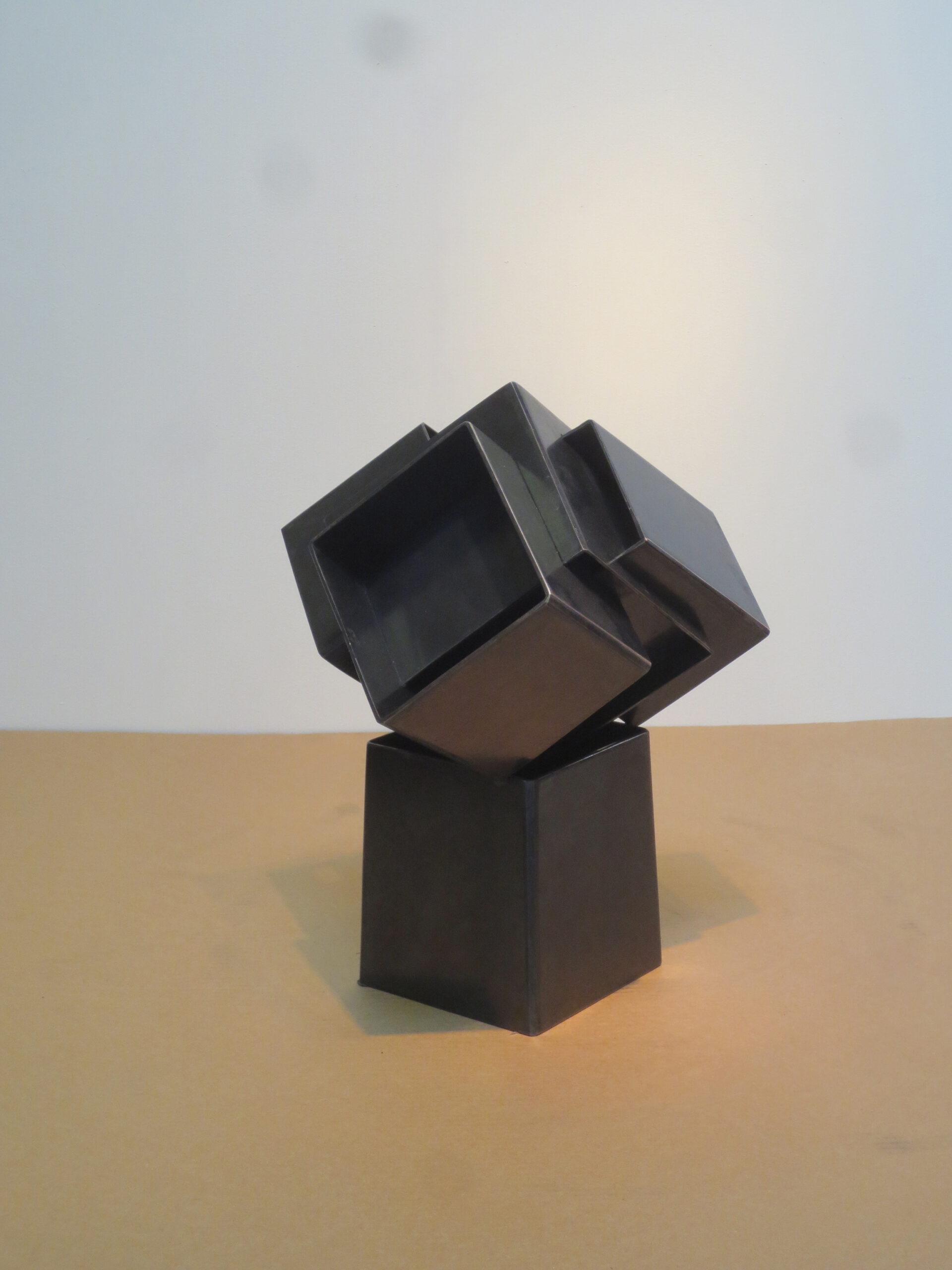 #185 Hollow Form Geomet Series